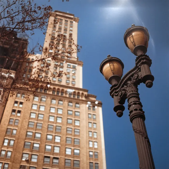 Analogfoto, aufgenommen mit Hasselblad 501cm auf Kodak Gold 200, New York