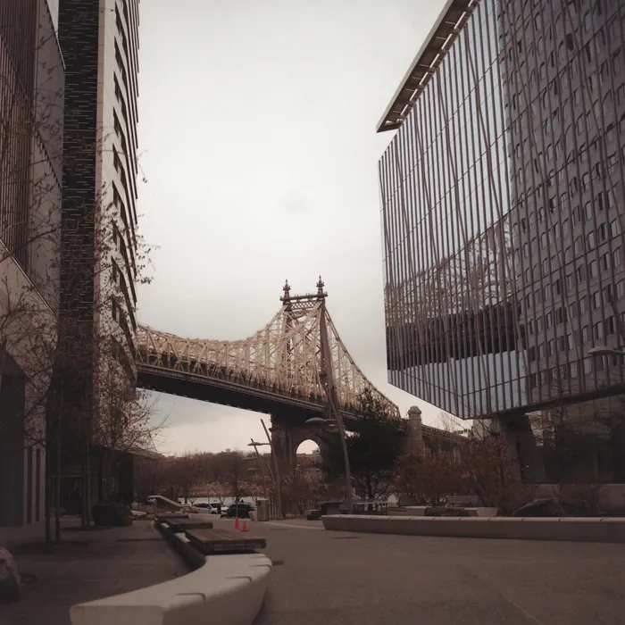 Analogfoto, aufgenommen mit Hasselblad 501cm auf Kodak Gold 200, New York